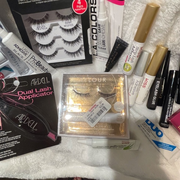 Eyelashes Bundle - Picture 8 of 13